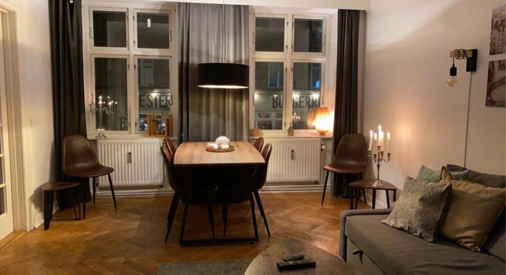 Centrally Located 4 Room Apartment Koppenhága Kültér fotó